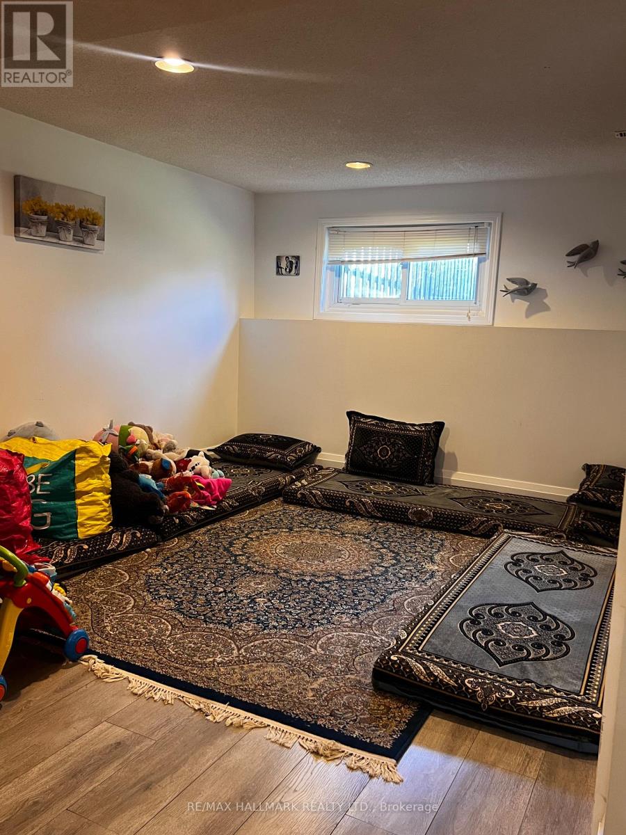 300 Tipperary Street, Oshawa, ON photo 16