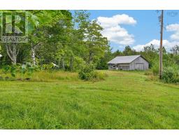 Bath (# pieces 1-6) - 2489 Coxheath Road, Coxheath, NS B1L1A5 Photo 11