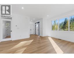 8015 Ridge Rd, Lantzville, BC V0R2H0 Photo 18