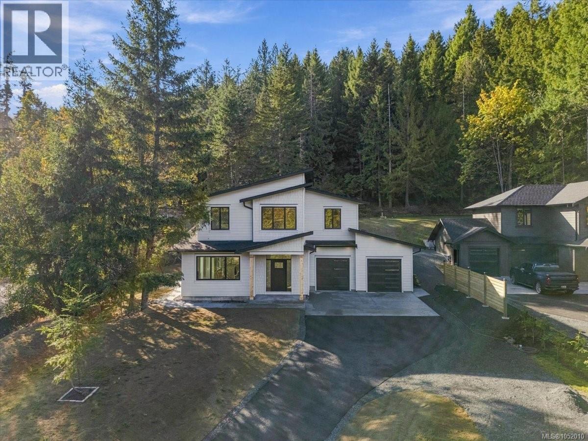 8015 Ridge Rd - 54