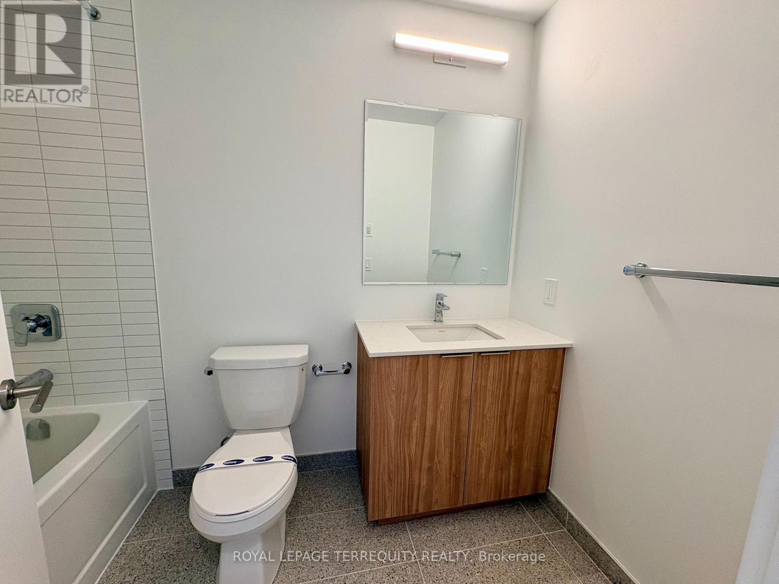 3008 William Cutmore Boulevard — photo 26