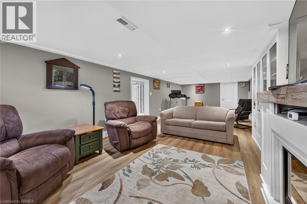 41 Kensington Avenue — photo 35