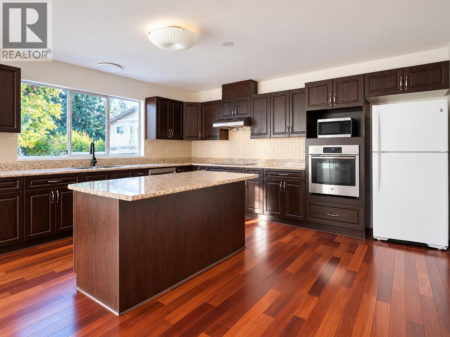 Photo of 963 MERRITT STREET 8