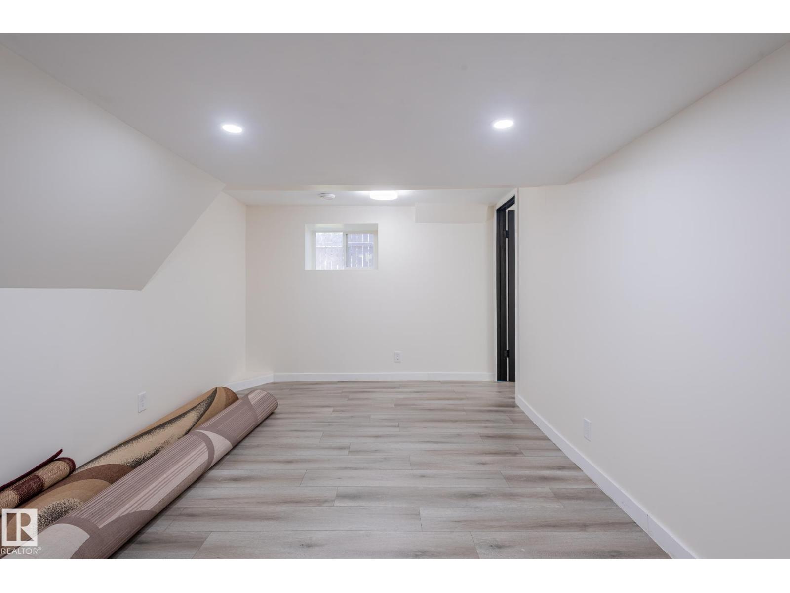 11916 71 Street NW, photo 58