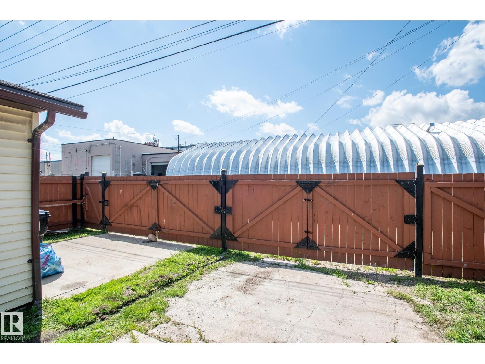 11916 71 Street NW, photo 62