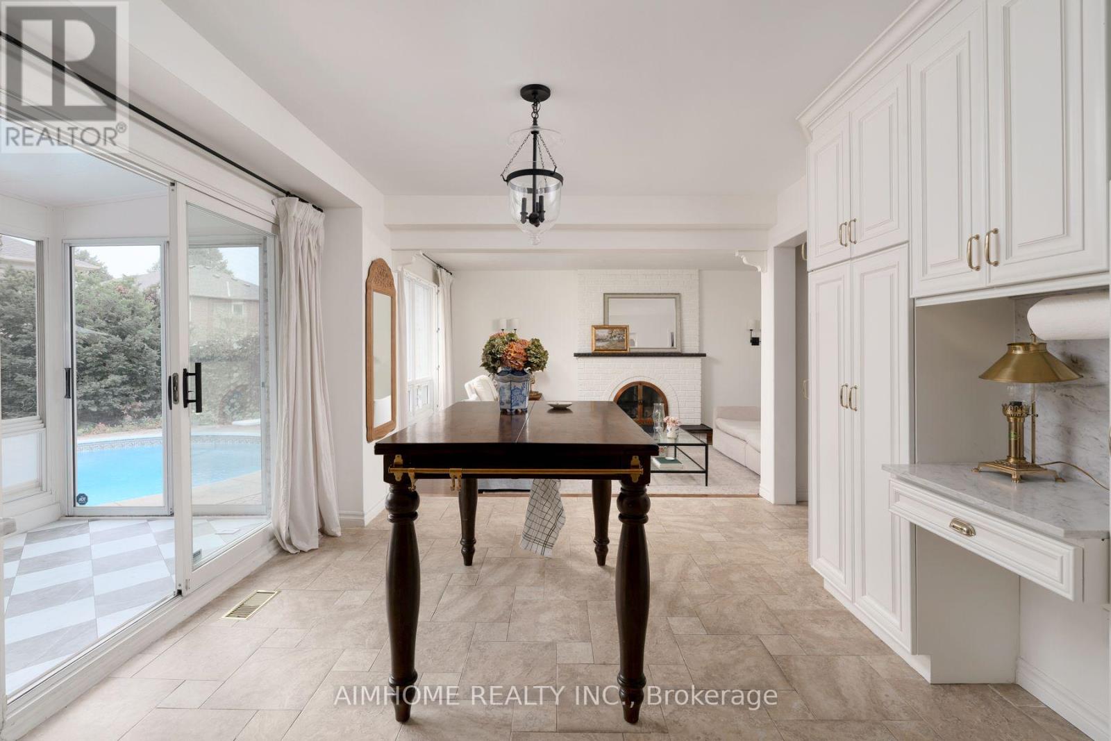11 Carpenter Court, Markham, ON photo 14