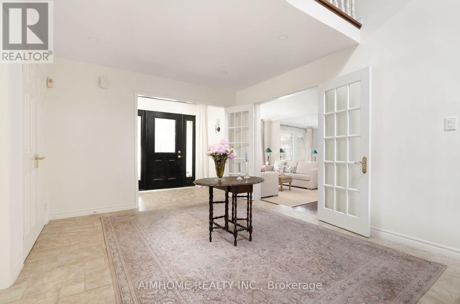 11 Carpenter Court, Markham, ON photo 4