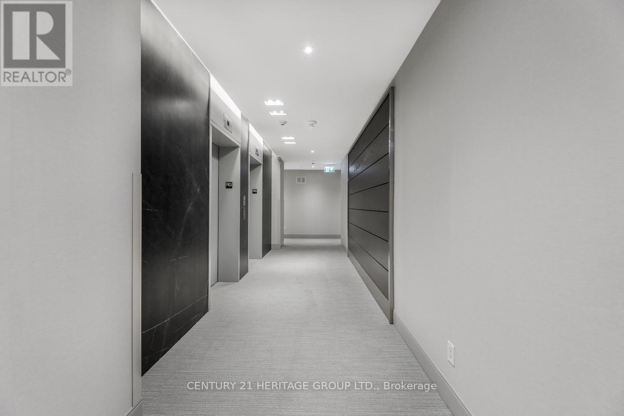RG11 - 398 HIGHWAY 7 E, Richmond Hill (Doncrest) — photo 9