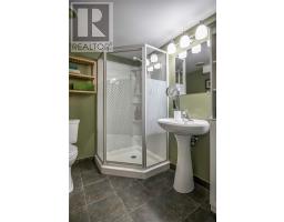 15 Kirke Place thumbnail 36