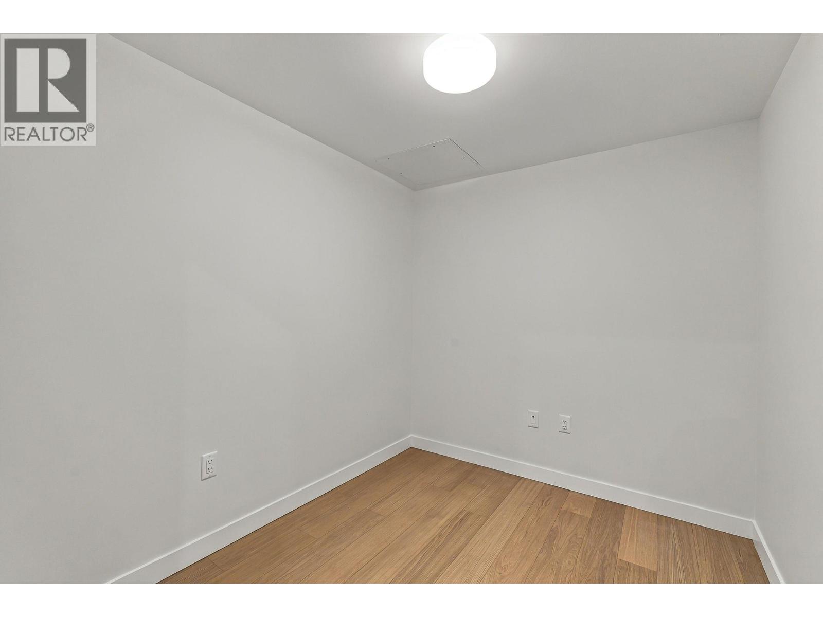 9652 Benchland Drive Unit# 404, Lake Country