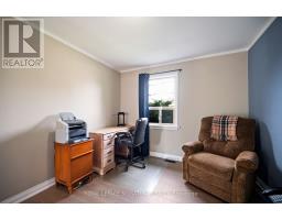 81 Nash Drive, Toronto, ON M3M2L6 Photo 13