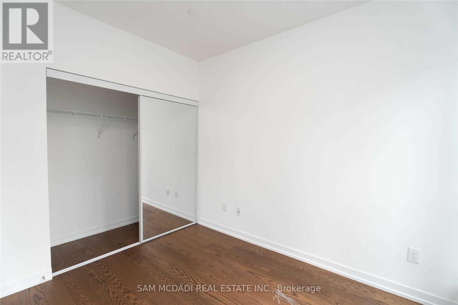 4065 Confederation Parkway — photo 16