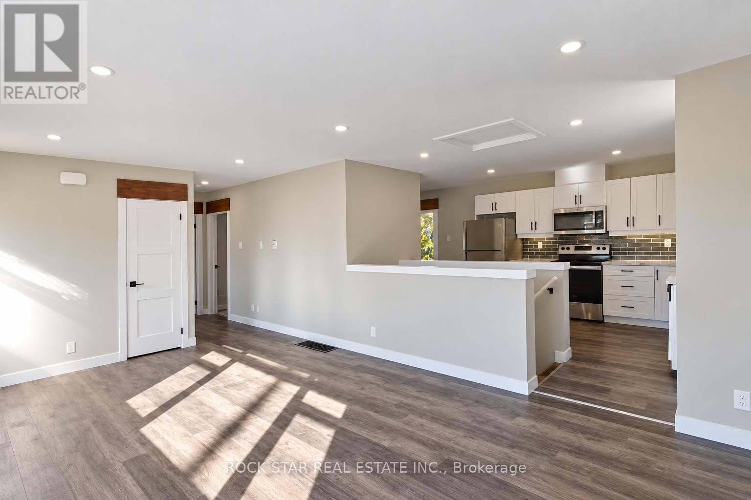 134 OAKSIDE Street, London East, ON photo 3