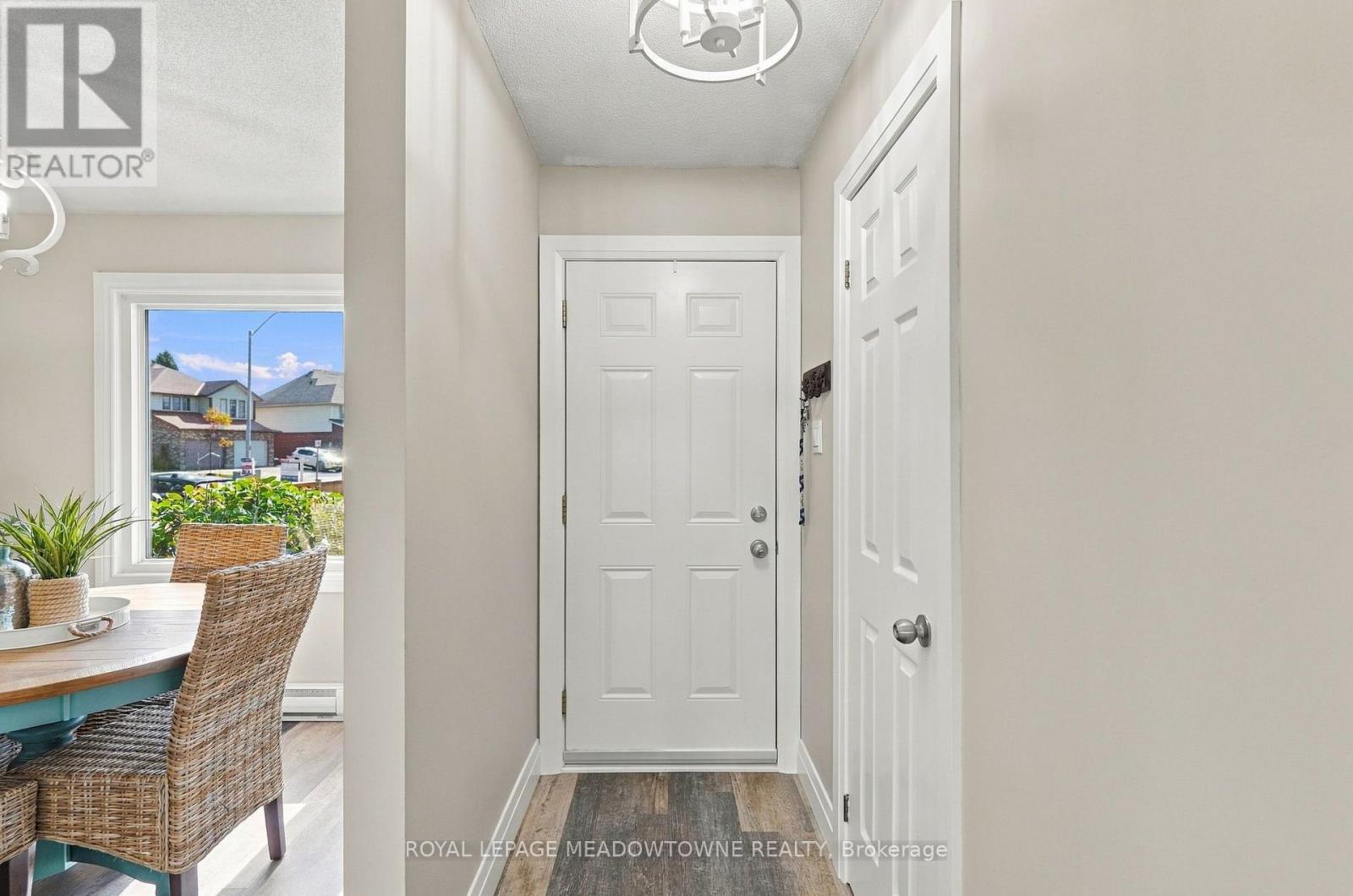 36- 1115 Nellis Street, Woodstock, ON photo 3