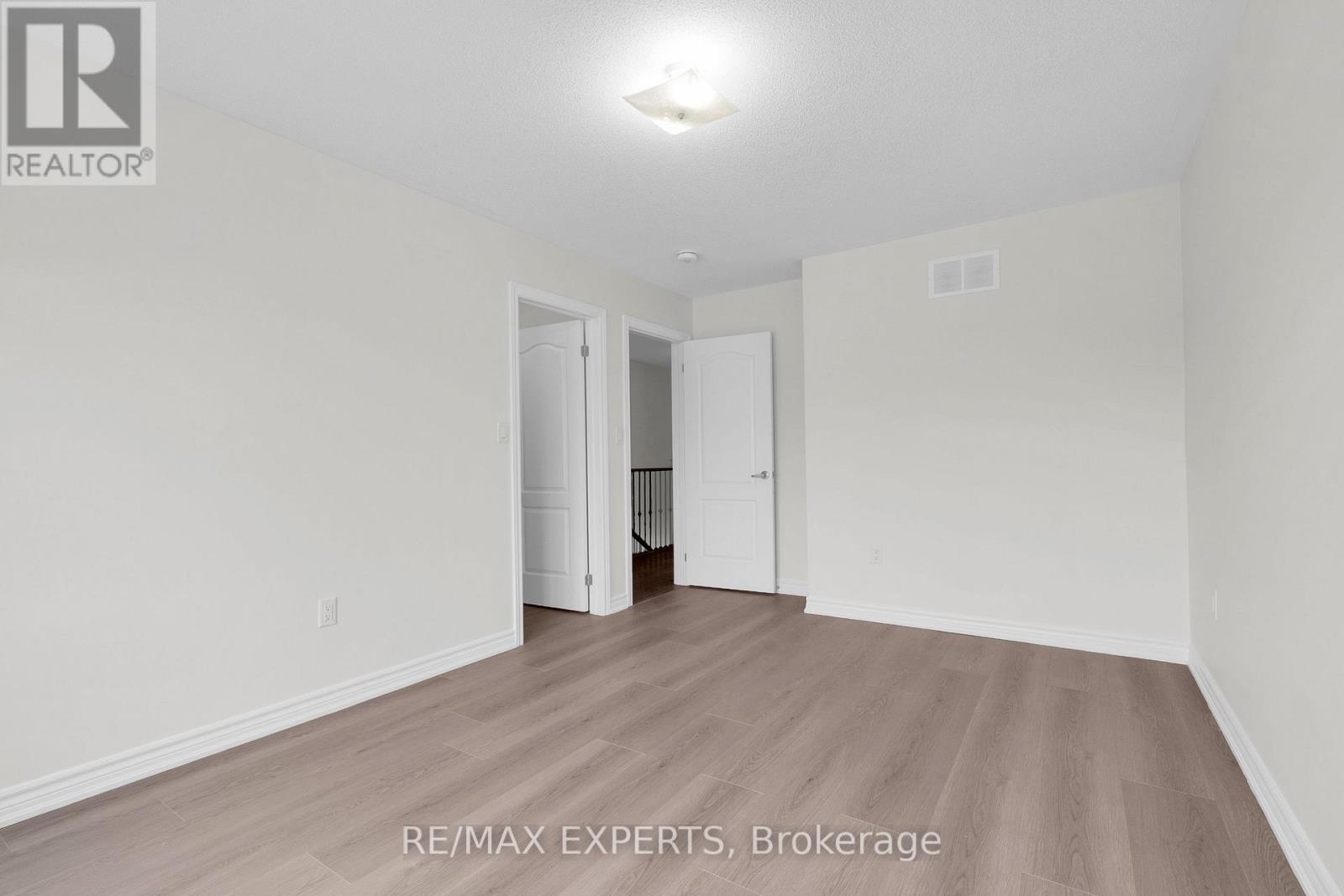 157 Tumblewood Center — photo 26