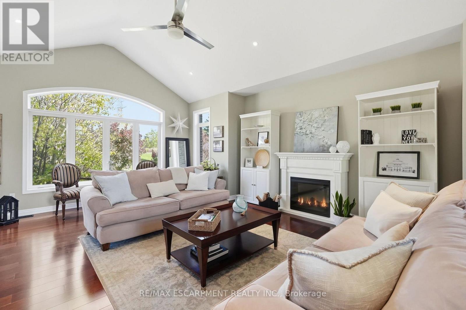 14 Gavin Drive, Hamilton, ON photo 7