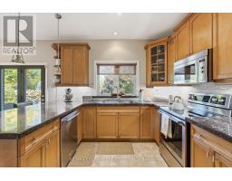 14 Gavin Drive, Hamilton, ON L8B0Z2 Photo 13