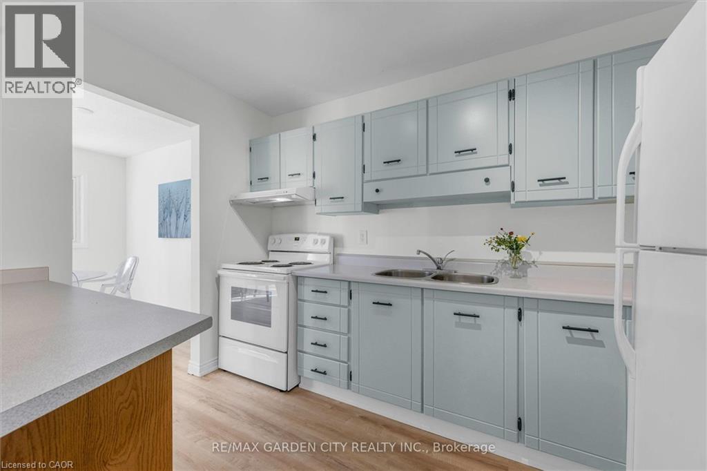 5045 PINEDALE Avenue Unit# 82, Burlington — photo 4