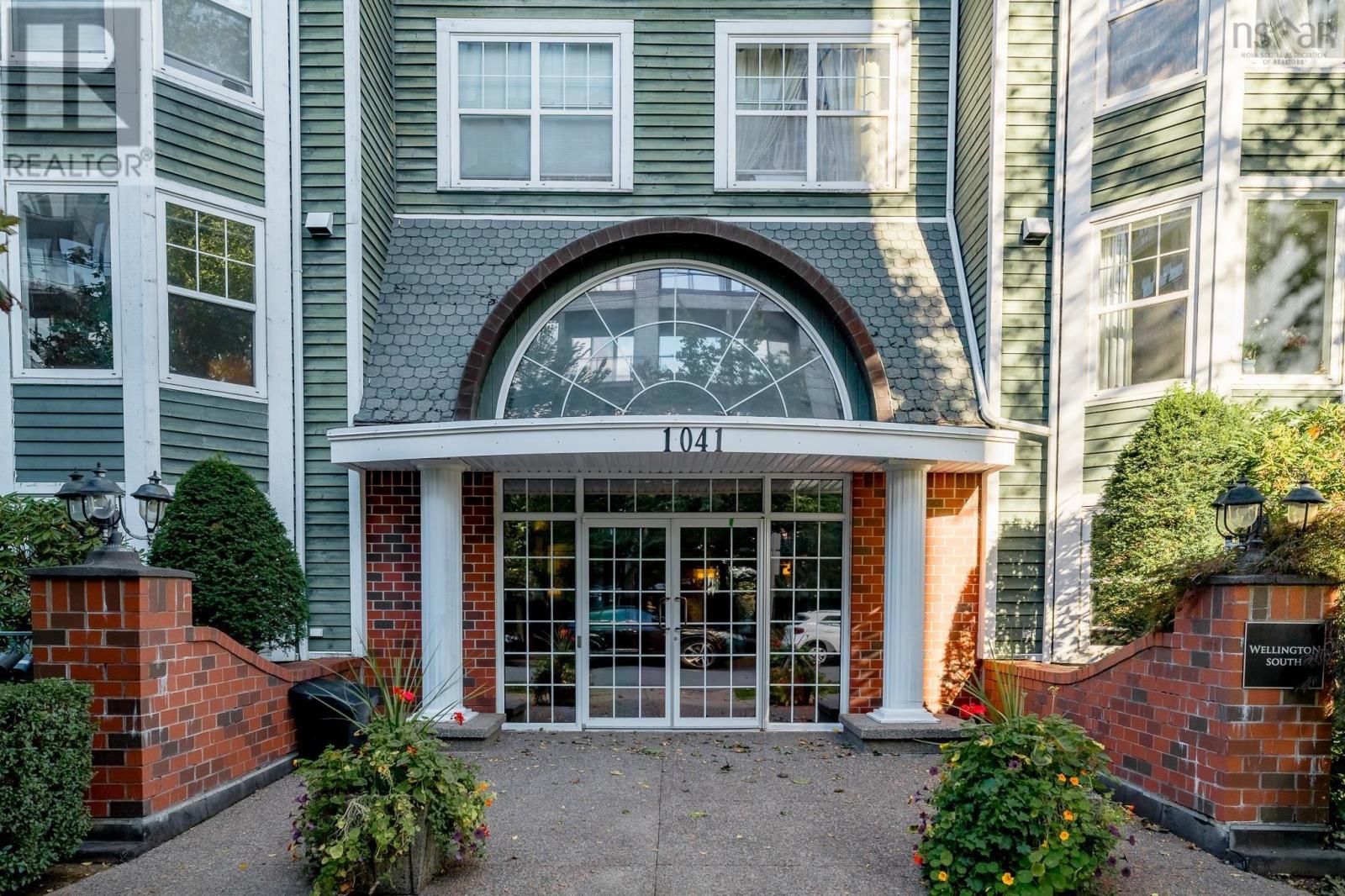 Property photo of 206 1041 Wellington Street