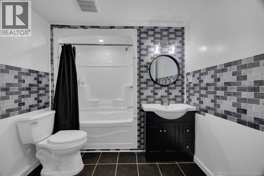 624 Mascarene Road - 17