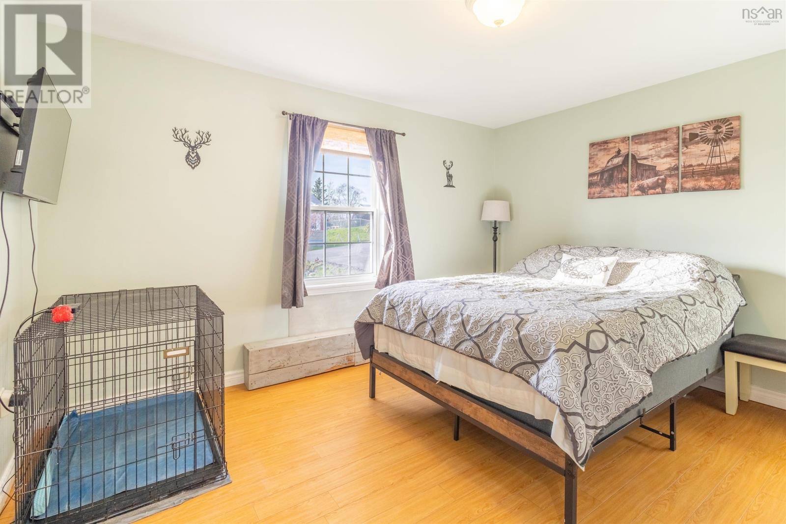 Property 28 of 40 of 25 MacDonald Crescent