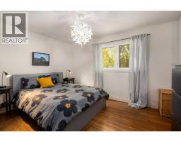 4207 5 Avenue SW - photo 21