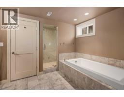 4207 5 Avenue SW - photo 30