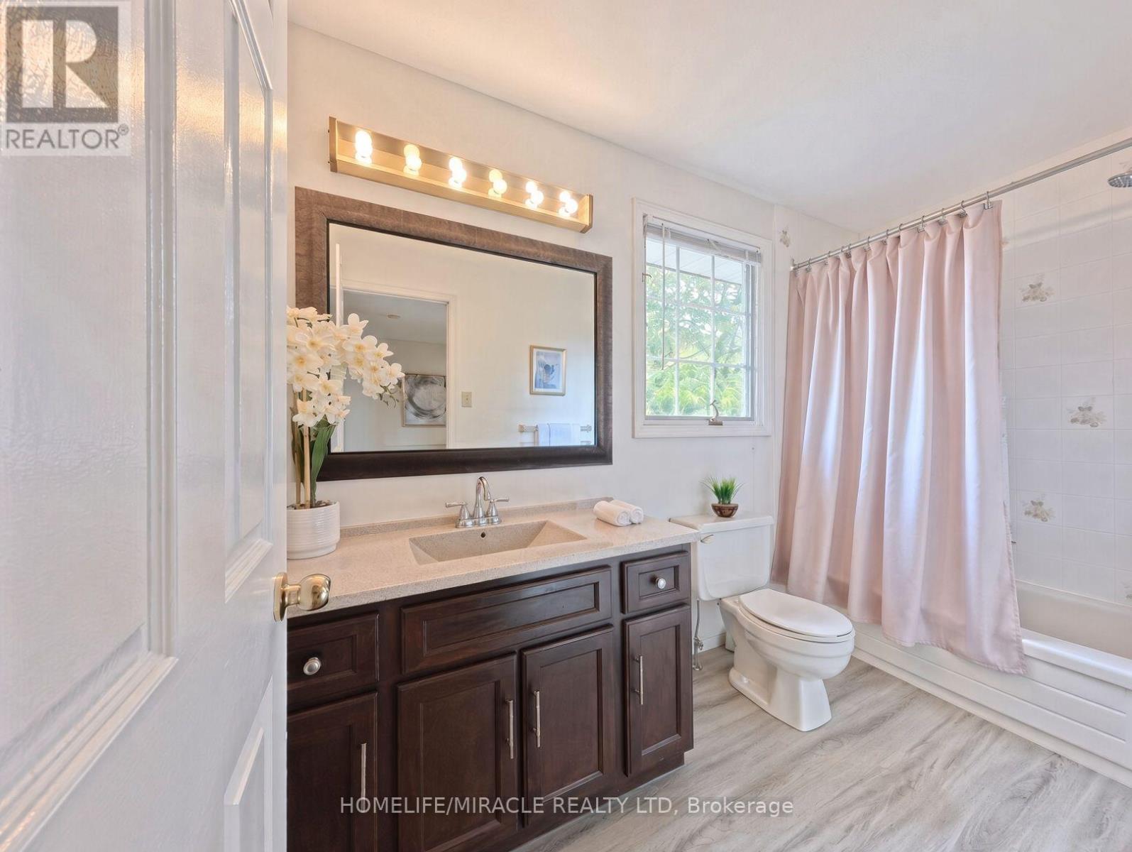 488 Heather Hill Place, Waterloo, ON photo 32