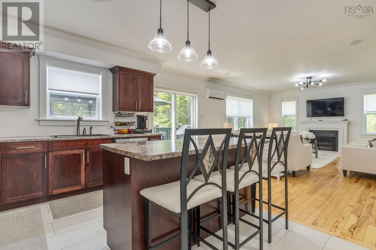 3326 Sackville Drive - 16