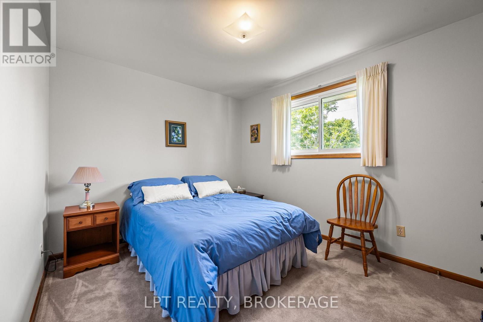 124 Campbell Crescent — photo 22