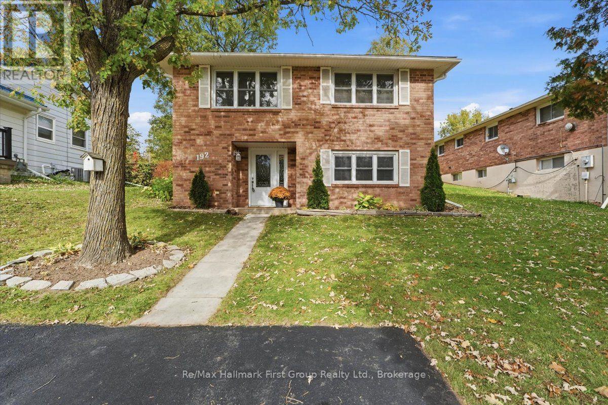 192 St. Lawrence Street West, Centre Hastings, ON photo 1