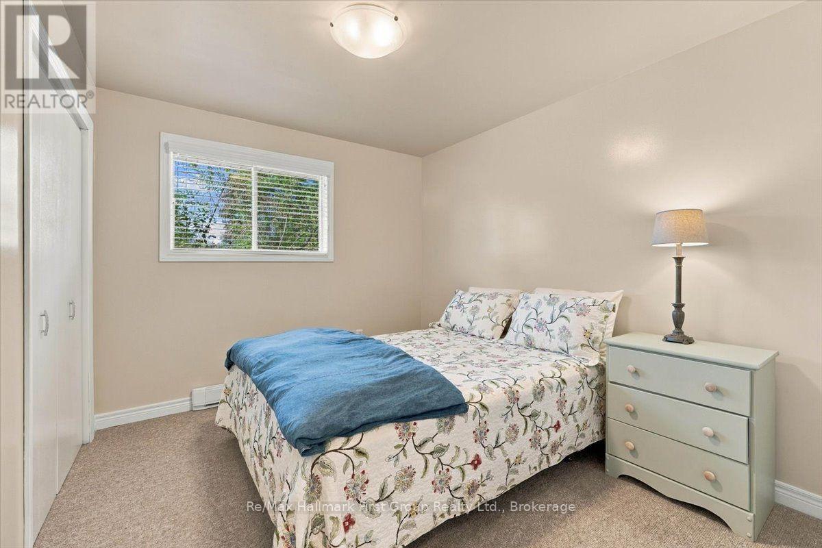 192 St. Lawrence Street West, Centre Hastings, ON photo 14