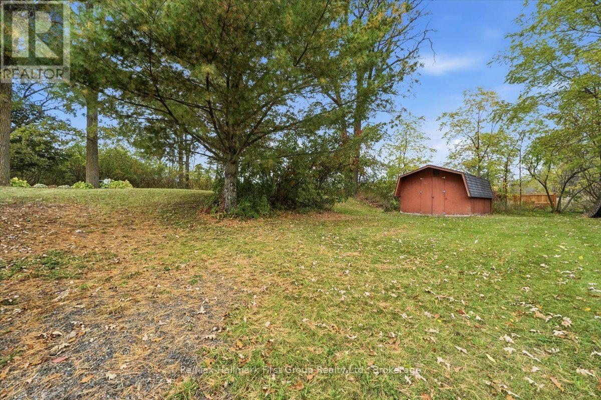 192 St. Lawrence Street West, Centre Hastings, ON photo 23