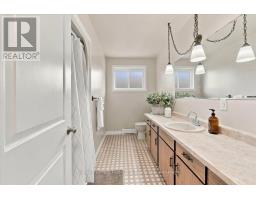 192 St. Lawrence Street W, Centre Hastings, ON K0K2K0 Photo 13