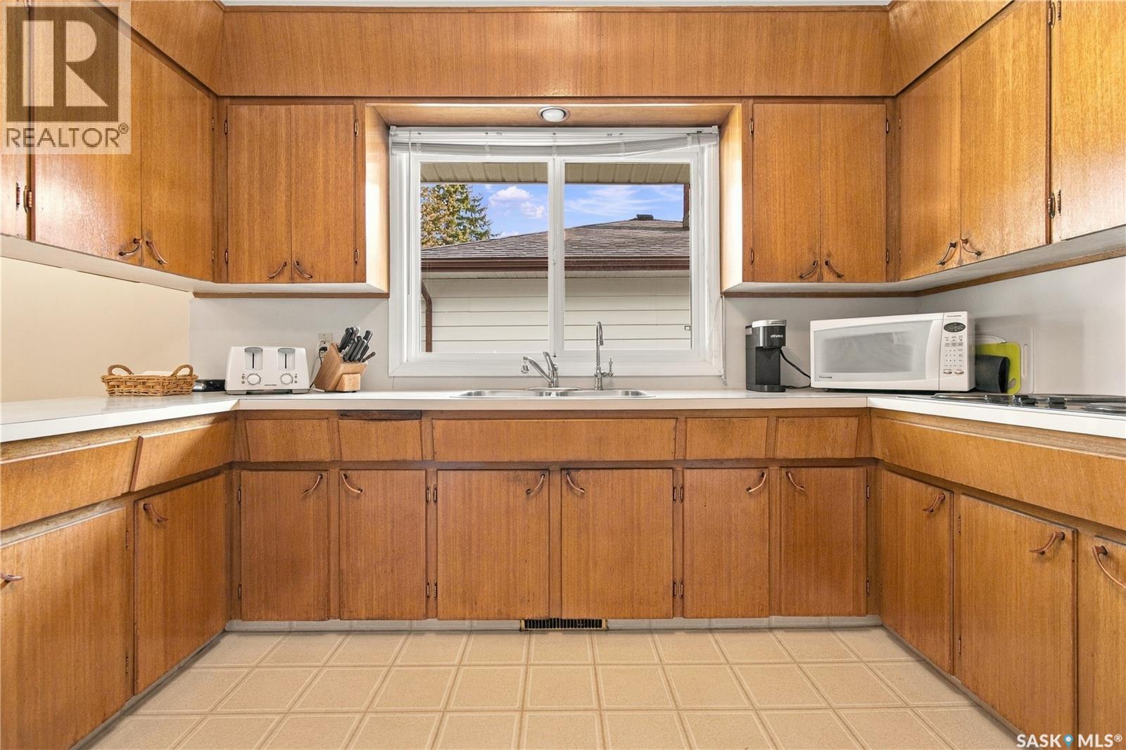 3 Johnstone STREET, Regina — photo 16