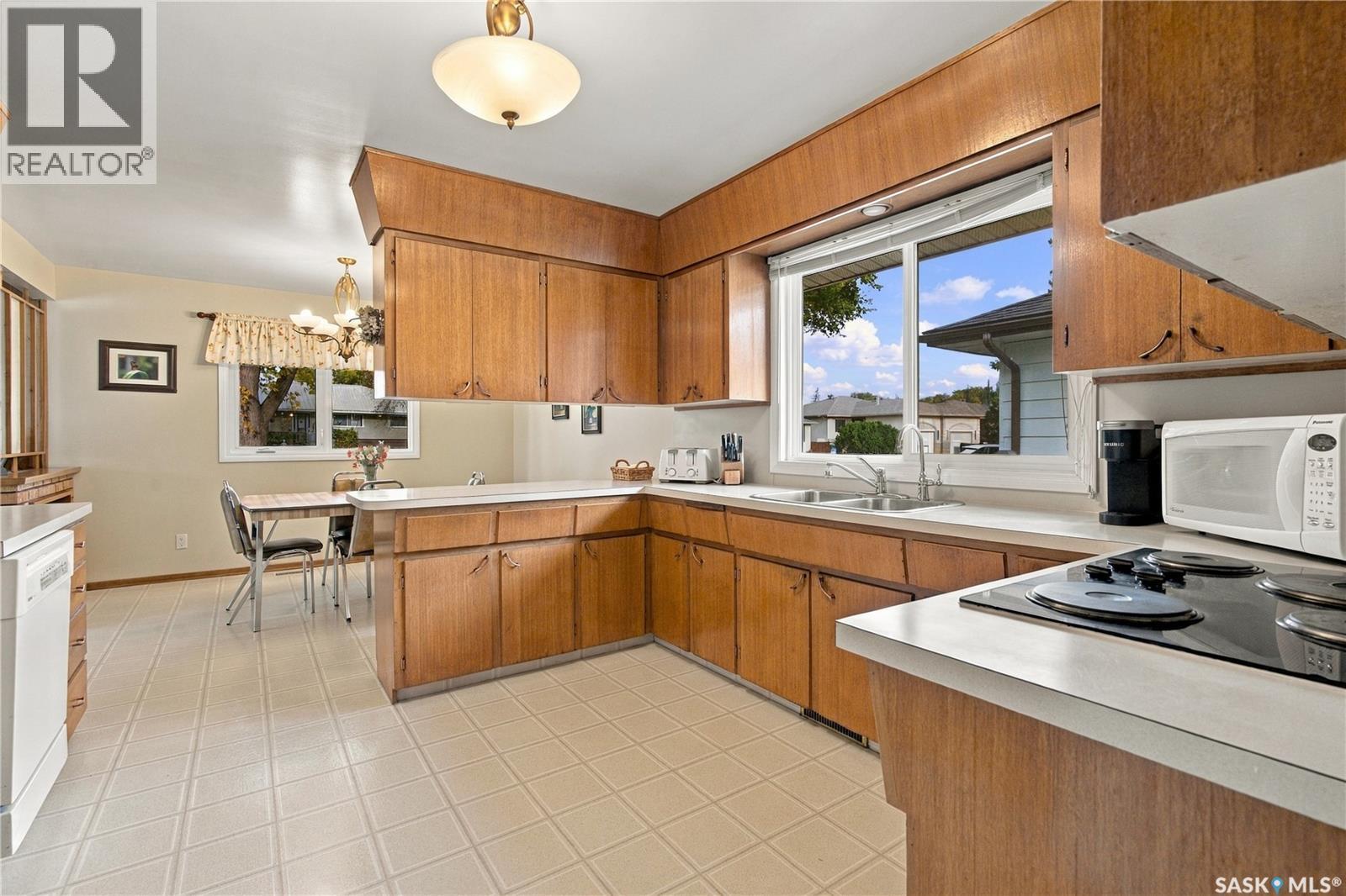 3 Johnstone STREET, Regina — photo 19