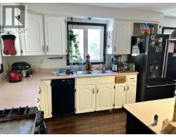 Photo 12 of 29, 2008 SOMMERVILLE ROAD · Prince George, BC