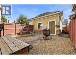 82 Dieppe Drive SW - photo 33