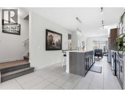 82 Dieppe Drive SW - photo 8