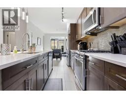 82 Dieppe Drive SW - photo 10