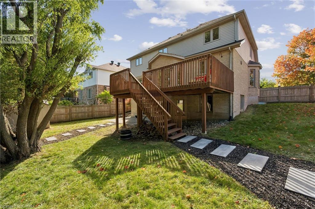 25 Amalia Crescent — photo 44