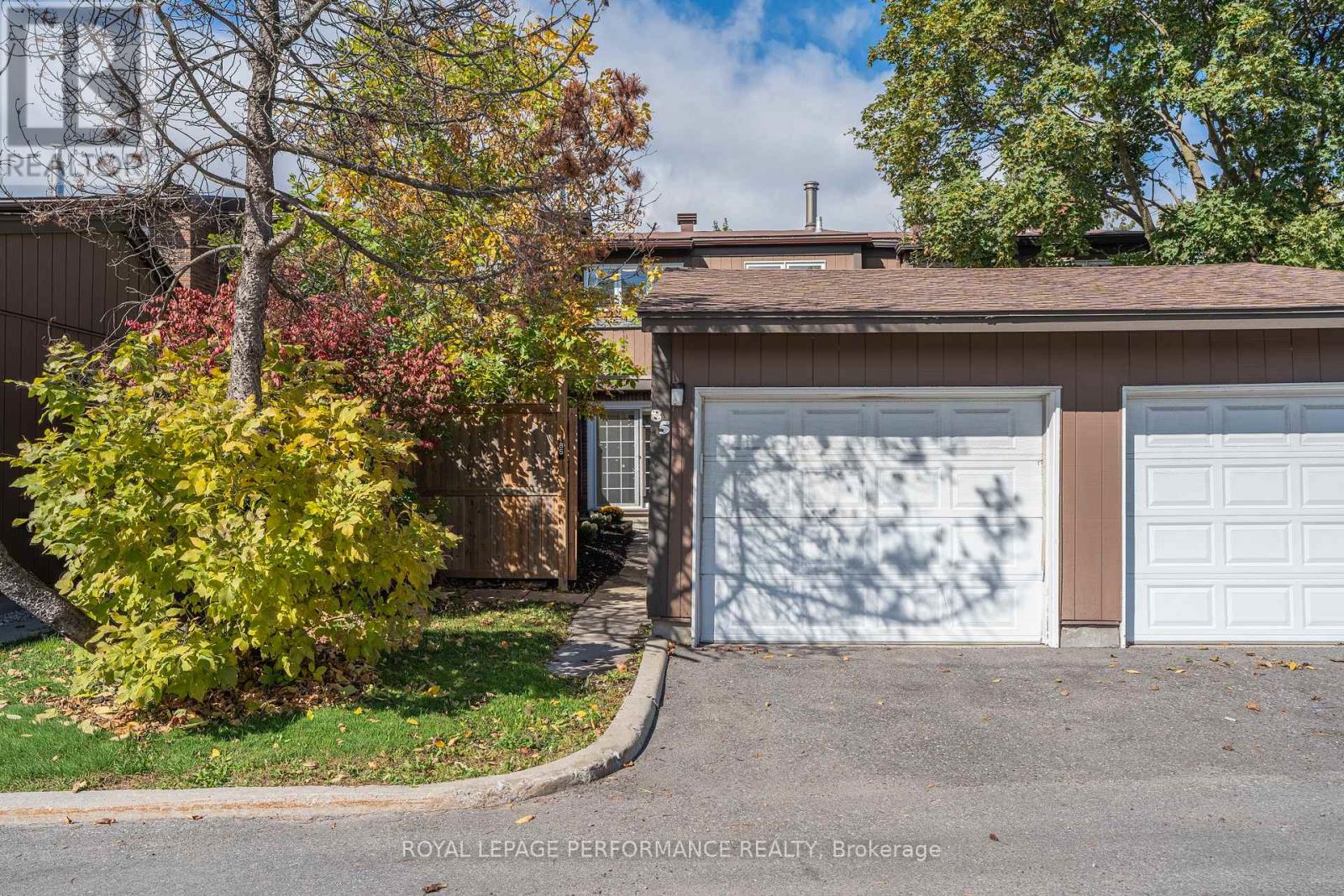 85 - 2111 Montreal Road