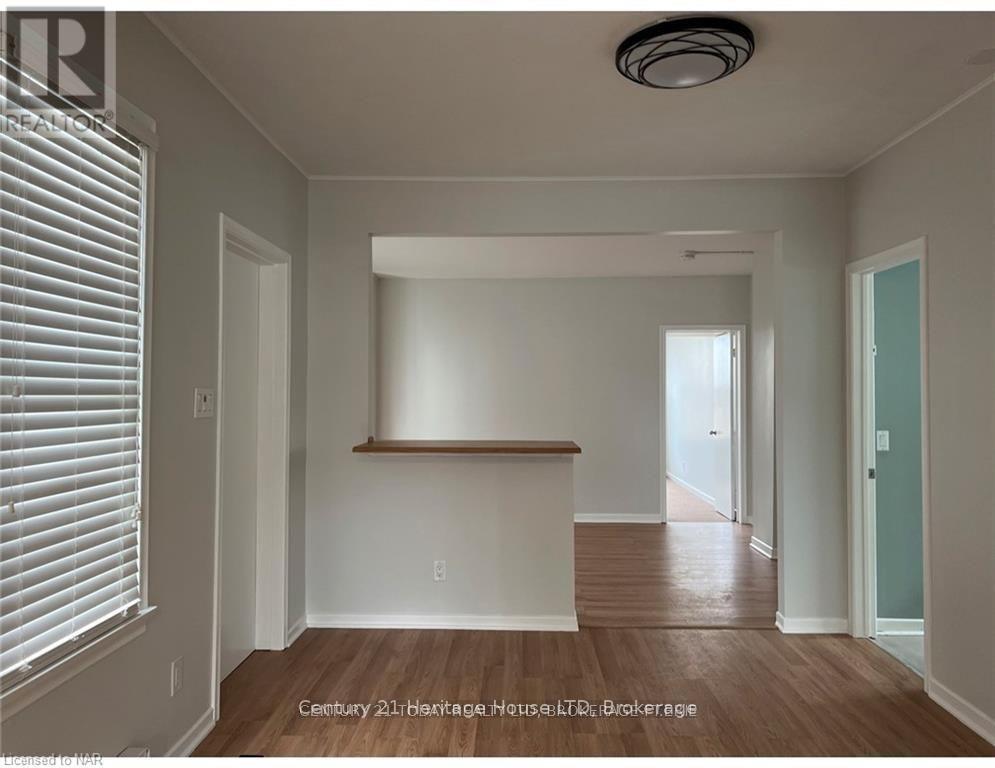 61 Phipps Street — photo 12