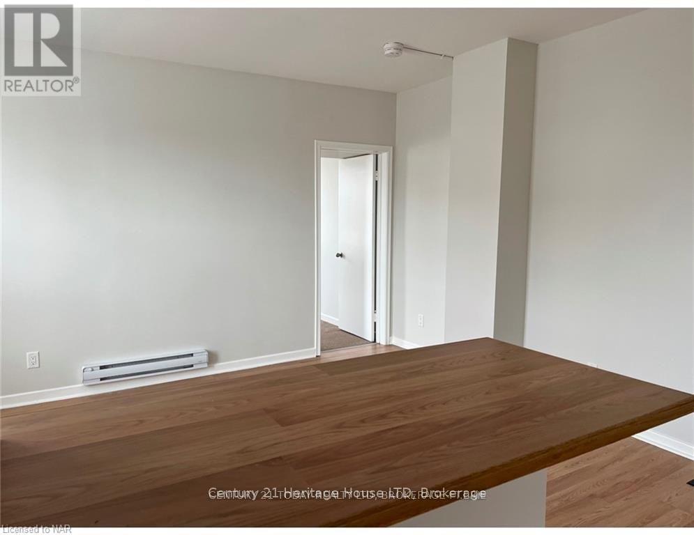 61 Phipps Street — photo 7