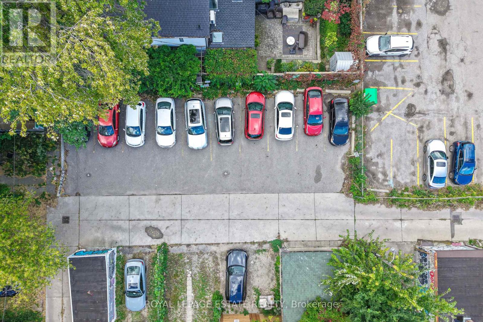 114 Baldwin Street, Toronto, ON photo 4