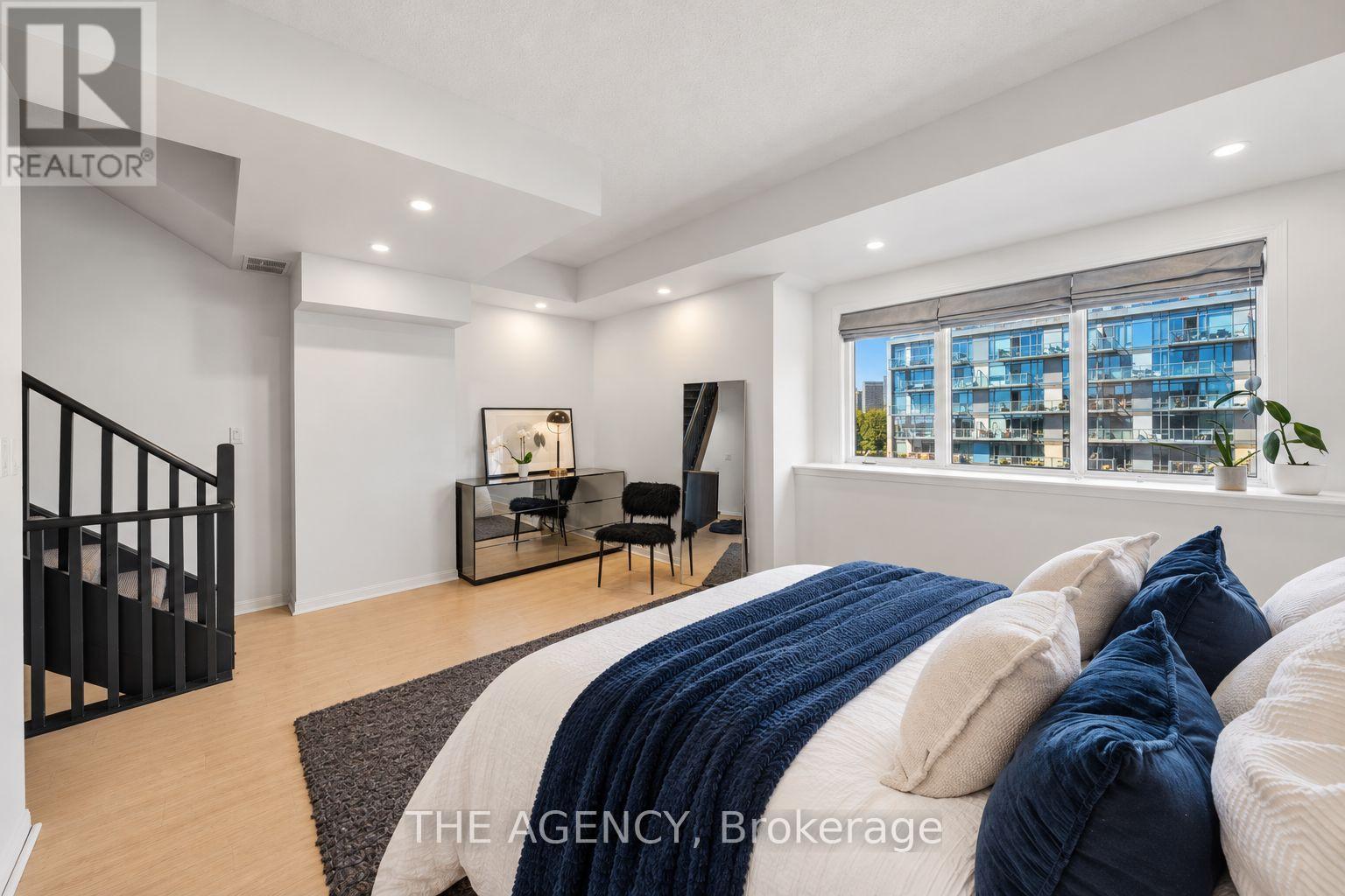667- 38 Stadium Road, Toronto, ON photo 15
