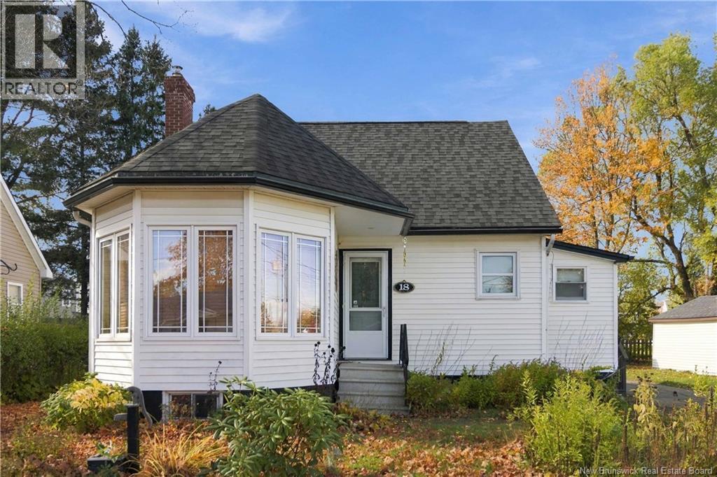 18 Lynwood Drive - 1