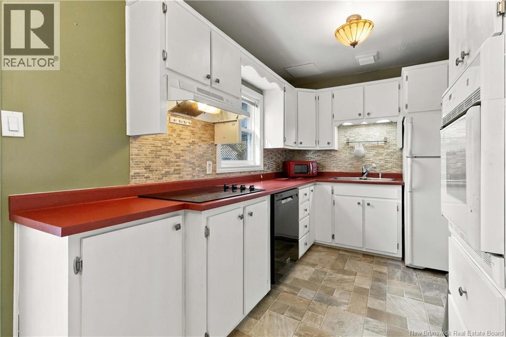 18 Lynwood Drive - 17