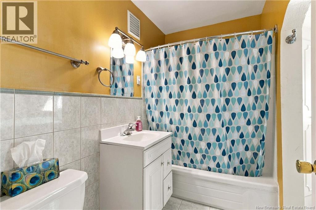18 Lynwood Drive - 24