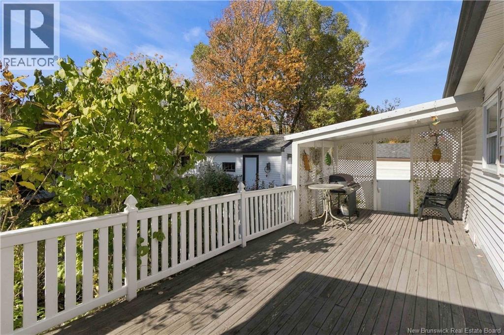 18 Lynwood Drive - 37